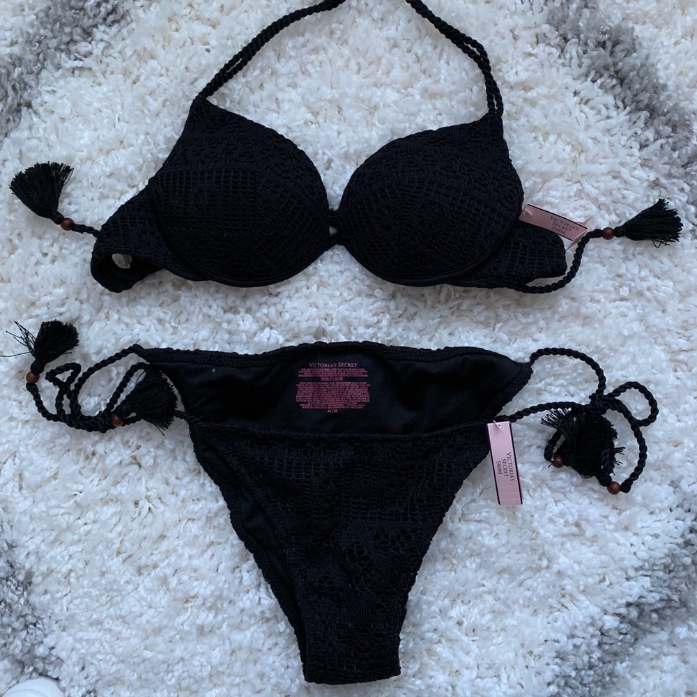 NWT Victoria’s Secret Bikini
